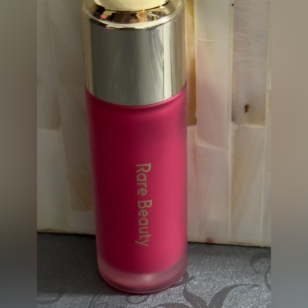 Rare Beauty Soft Pinch Liquid Blush in Shade Lucky (No Box)